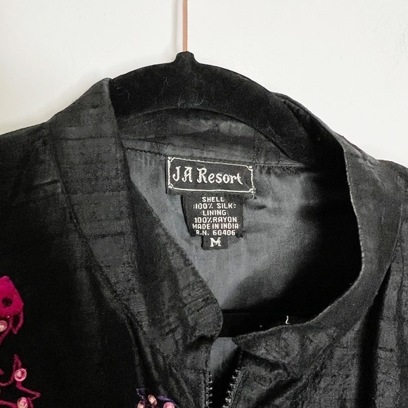 Vintage JA Resort Embroidered Black Silk Bomber Jacket Fish Sequins Sz Medium - Picture 8 of 8